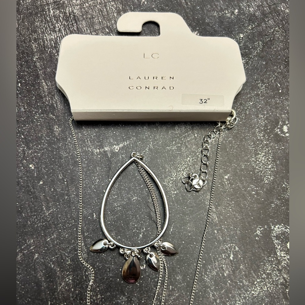 LC Lauren Conrad Silver Teardrop Necklace NWT - Picture 2 of 3